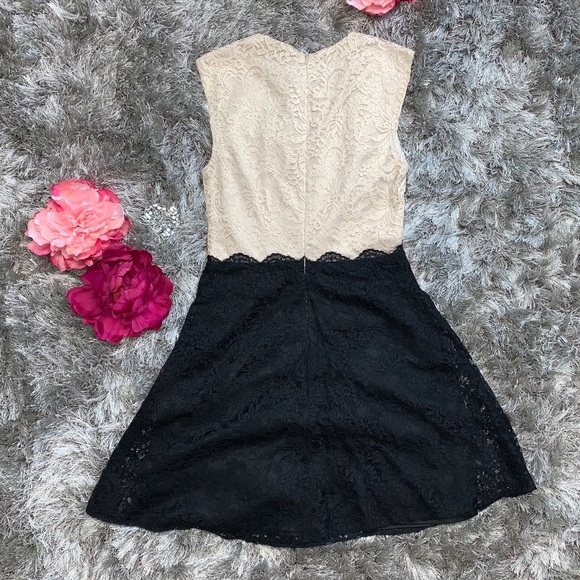 Betsey Johnson Lace Two Tone Dress Women size 4 - Picture 3 of 8